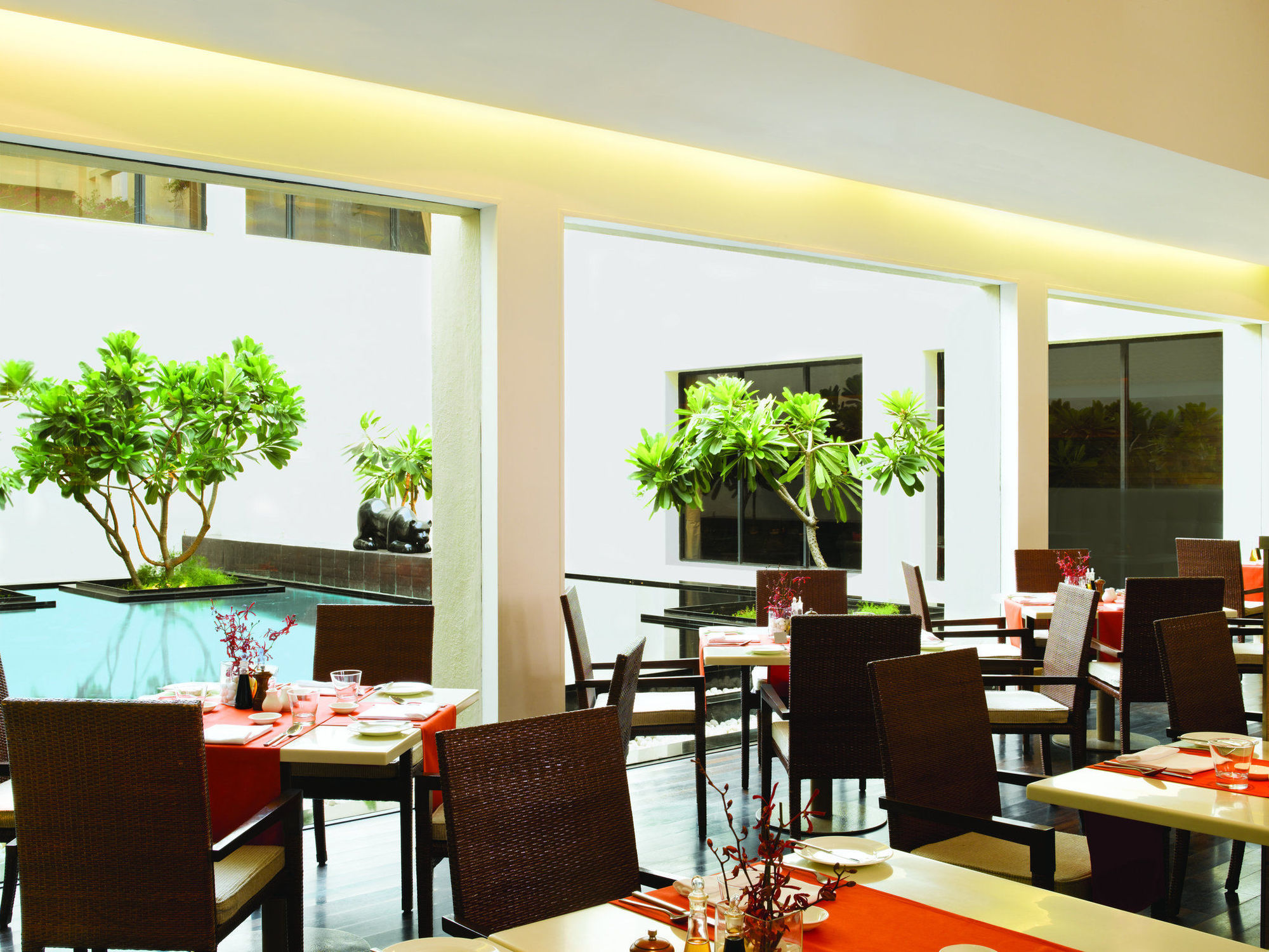 Hotel Trident Chennai Restaurant foto